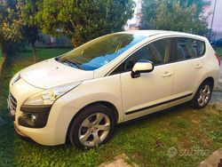 Usata 2010 Peugeot 3008 Tre volumi | 2000 € (Super prezzo)