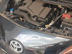 Grigio Usata 2015 Toyota Aygo Due volumi | 7700 € (Buon prezzo)