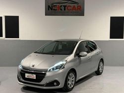 Grigio Usata 2017 Peugeot 208 Active Due volumi | 7500 € (Buon prezzo)