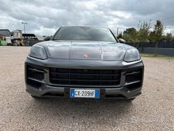 Grigio Usata 2025 Porsche Cayenne GTS SUV | 156.000 €