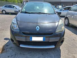 Nero Usata 2011 Renault Clio II Dynamique Tre volumi | 2999 € (Ottimo prezzo)