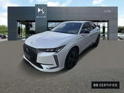 Bianco Nuova 2025 DS Automobiles DS4 Tre volumi | 36.900 € (Cara)