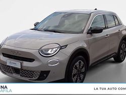 Sabbia metallizzato Usata 2024 Fiat 600 Tre volumi | 19.900 €