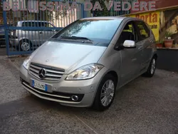 Argento Usata 2011 Mercedes A160 Style Monovolume | 5950 € (Cara)