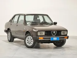 Marrone Usata 1983 Alfa Romeo Alfetta Tre volumi | 8300 €