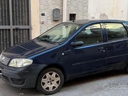 Blu Usata 2008 Fiat Punto Due volumi | 2000 € (Buon prezzo)