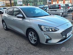 Grigio Usata 2020 Ford Focus Business Edition Tre volumi | 12.500 € (Ottimo prezzo)