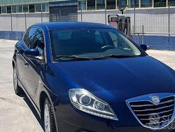 Blu/azzurro Usata 2012 Lancia Delta Due volumi | 4800 € (Buon prezzo)