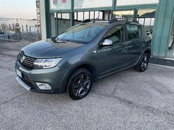 Grigio Usata 2017 Dacia Sandero Stepway Tre volumi | 9400 € (Buon prezzo)