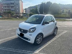 Bianco Usata 2017 Smart ForTwo Coupé Due volumi | 9900 € (Super prezzo)