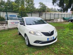 Bianco Usata 2016 Lancia Ypsilon Due volumi | 9499 € (Buon prezzo)