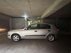 Usata 2000 Nissan Almera Tre volumi | 600 €