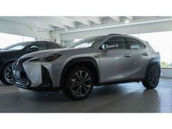 Argento Usata 2024 Lexus UX 250h SUV | 39.990 €