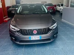 Gray Usata 2016 Fiat Tipo Opening Edition Tre volumi | 8990 € (Ottimo prezzo)
