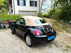 Nero Usata 2006 VW Beetle Cabrio | 6700 € (Molto cara)