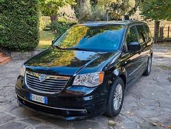 Nero Usata 2011 Lancia Voyager Gold Monovolume | 9000 € (Ottimo prezzo)