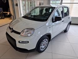 Bianco Usata 2022 Fiat Panda Due volumi | 11.500 € (Buon prezzo)