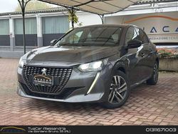 Grigio Usata 2023 Peugeot 208 Allure Due volumi | 13.690 € (Buon prezzo)