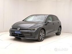 Grigio Usata 2025 VW Golf Style Tre volumi | 34.900 € (Molto cara)
