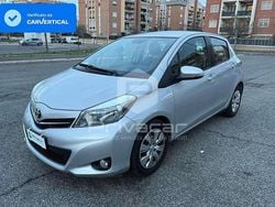 Grigio Usata 2013 Toyota Yaris Lounge Due volumi | 7500 € (Super prezzo)