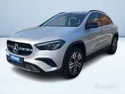 Argento Usata 2024 Mercedes GLA200 Advanced SUV | 42.400 € (Buon prezzo)
