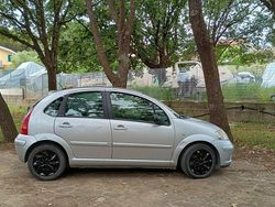 Grigio Usata 2005 Citroën C3 Exclusive Due volumi | 3000 € (Cara)