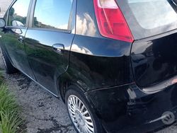 Nero Usata 2006 Fiat Punto Due volumi | 1500 € (Buon prezzo)