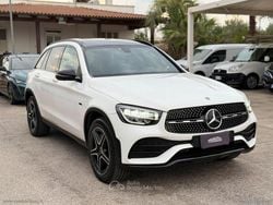 Bianco Usata 2021 Mercedes GLC300e Premium SUV | 33.900 € (Buon prezzo)