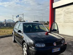 Usata 2000 VW Golf IV | 1000 €