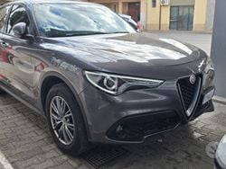 Grigio Usata 2017 Alfa Romeo Stelvio SUV | 19.500 € (Buon prezzo)