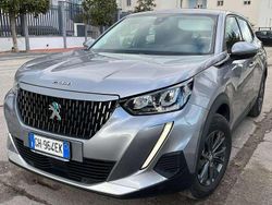 Grigio Usata 2021 Peugeot 2008 Active SUV | 15.900 € (Buon prezzo)