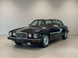 Blu/azzurro Usata 1986 Jaguar XJ12 Sovereign Tre volumi | 20.000 €