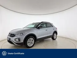 Pyrit silver metallizzato nero Usata 2023 VW T-Roc Life SUV | 25.700 € (Buon prezzo)