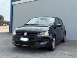 Argento Usata 2012 VW Polo Tre volumi | 5500 € (Buon prezzo)
