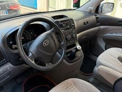 Grigio Usata 2008 Kia Carnival Monovolume | 2000 €