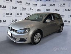 Grigio Usata 2013 VW Golf VII Trendline Tre volumi | 7400 € (Buon prezzo)