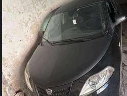 Usata 2014 Lancia Ypsilon S Due volumi | 7500 € (Buon prezzo)