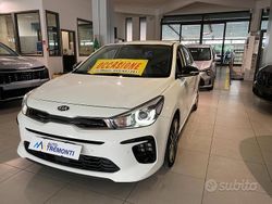 Bianco Usata 2021 Kia Rio GT-Line Tre volumi | 13.700 € (Buon prezzo)