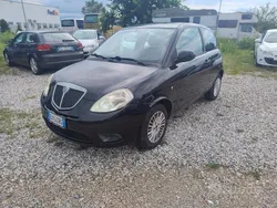 Nero Usata 2010 Lancia Ypsilon Due volumi | 3700 € (Buon prezzo)