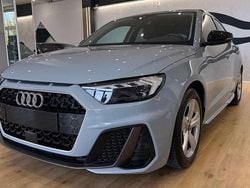 Grigio finanza Usata 2020 Audi A1 Sportback S-Line Due volumi | 19.500 € (Buon prezzo)