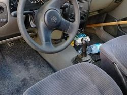 Giallo Usata 1998 VW Caddy Monovolume | 1800 €