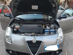 Grigio Usata 2010 Alfa Romeo Giulietta Due volumi | 7000 € (Molto cara)