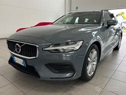 Grigio Usata 2022 Volvo V60 Business Edition Station wagon | 25.500 € (Molto cara)