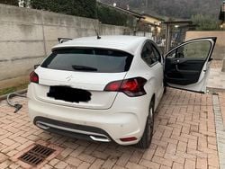 Bianco Usata 2013 Citroën DS4 So Chic Due volumi | 7500 € (Buon prezzo)