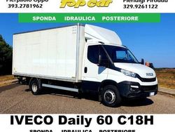 Bianco pastello Usata 2016 Iveco Daily Furgone | 20.400 € (Molto cara)
