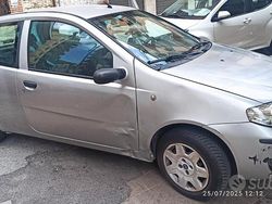 Grigio Usata 2005 Fiat Punto Due volumi | 1200 € (Super prezzo)