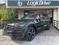 Nero Usata 2024 VW Touareg R-line SUV | 62.000 € (Cara)