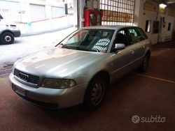 Grigio Usata 2001 Audi A4 Station wagon | 500 € (Super prezzo)