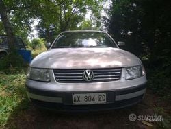 Argento Usata 1999 VW Passat Comfortline Station wagon | 3000 €