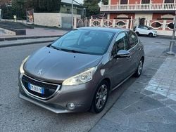 Marrone Usata 2012 Peugeot 208 Due volumi | 4800 €